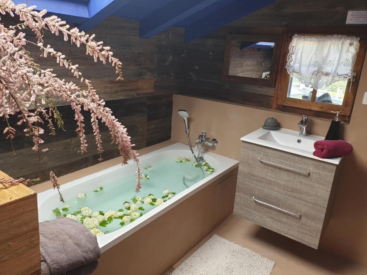 Micro-Lodge, Le Petit Nid D'Amour Montriond Eksteriør billede